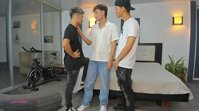 Bisexlifehot   online show from 11-08-25, 11:14