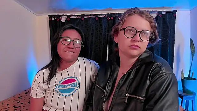 CrazyCakes  online show from 04-12-26, 12:48