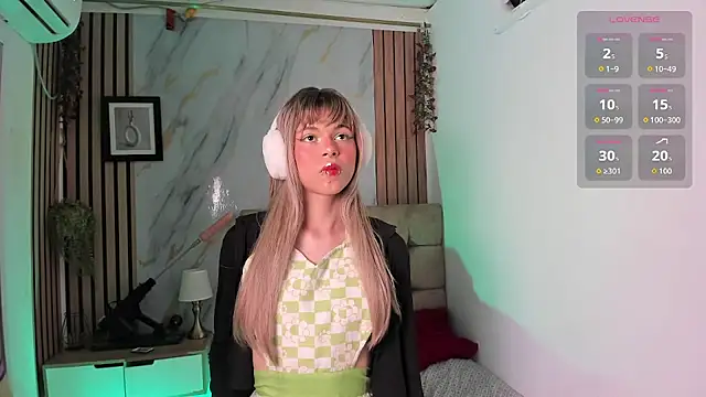 Vanessa Jenner online show from 06-12-26, 08:52
