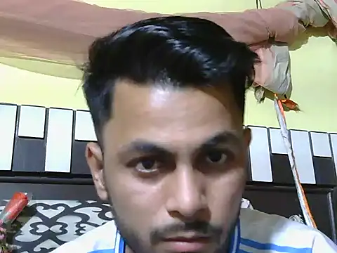 ursdreamperson online show from 04-20-26, 02:20