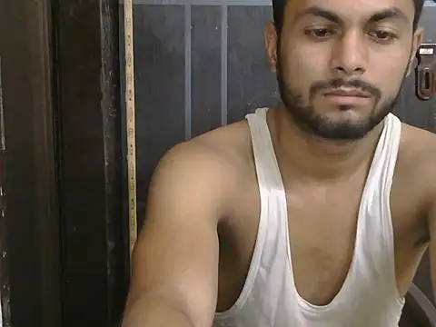 Snapshot of ursdreamperson chatting on 05-19-26, 01:00 ursdreamperson online show from 05-19-26, 01:00