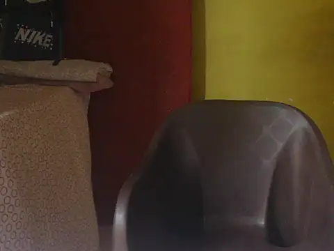Snapshot of ursdreamperson chatting on 06-16-26, 01:25 ursdreamperson online show from 06-16-26, 01:25