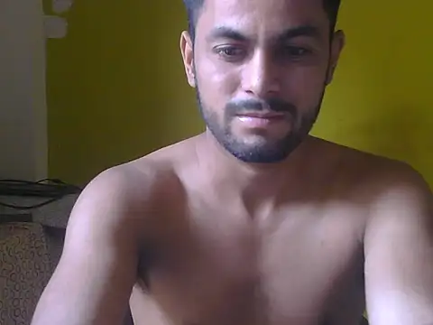 Snapshot of ursdreamperson chatting on 06-18-26, 01:39 ursdreamperson online show from 06-18-26, 01:39