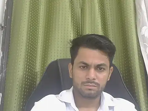 Snapshot of ursdreamperson chatting on 07-08-26, 01:10 ursdreamperson online show from 07-08-26, 01:10