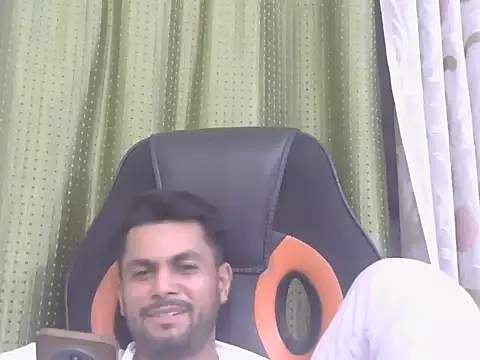 Snapshot of ursdreamperson chatting on 07-26-26, 02:35 ursdreamperson online show from 07-26-26, 02:35