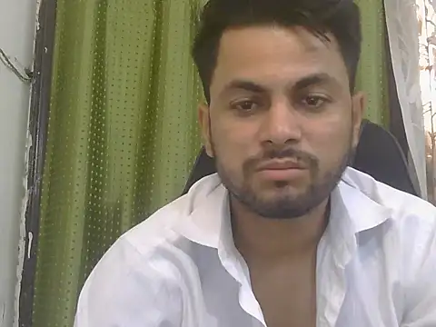 Snapshot of ursdreamperson chatting on 07-27-26, 02:40 ursdreamperson online show from 07-27-26, 02:40