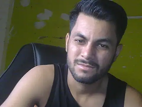 Snapshot of ursdreamperson chatting on 07-29-26, 01:31 ursdreamperson online show from 07-29-26, 01:31