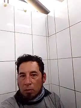 Lujor online show from 01-19-26, 04:33