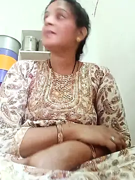 Snapshot of Chhaya_hot chatting on 04-19-26, 02:55 Chhaya hot online show from 04-19-26, 02:55