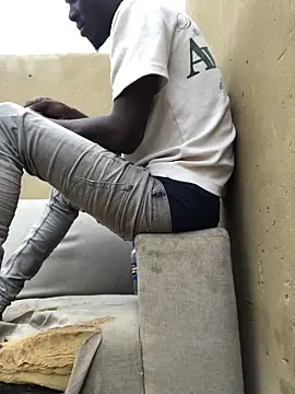 cuminsidebby online show from 04-12-26, 06:51