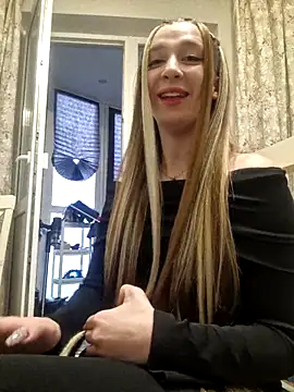 yourfavpsy  online show from 11-20-25, 01:33