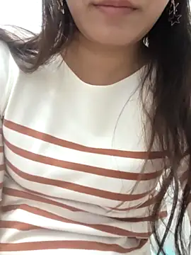 hihiakiko online show from 10-30-25, 03:52