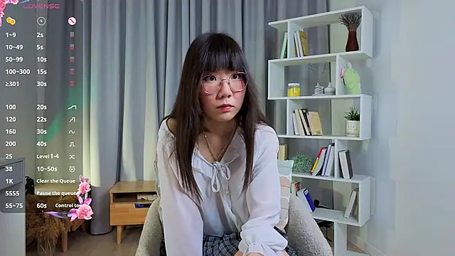 UdelaDodson online show from 01-13-26, 02:28