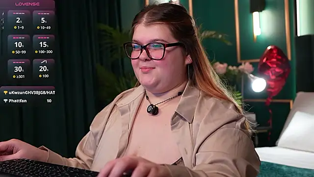 Mia Ray online show from 02-10-26, 05:39