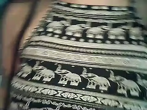 FallsForHerSmile online show from 04-01-26, 07:55