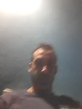 Snapshot of Fnz662fnz chatting on 05-18-26, 04:29 Fnz662fnz online show from 05-18-26, 04:29