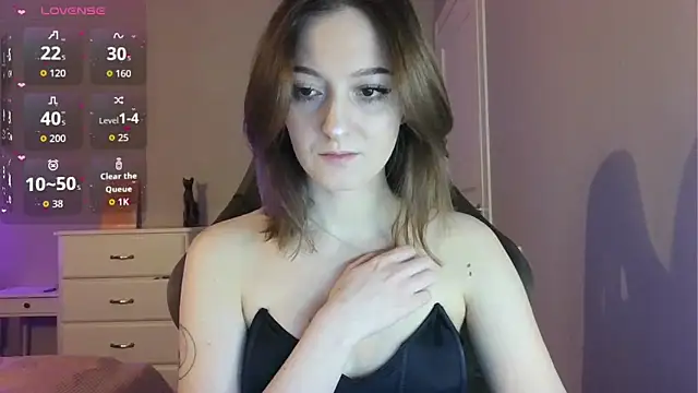 white liillyy online show from 04-21-26, 09:28