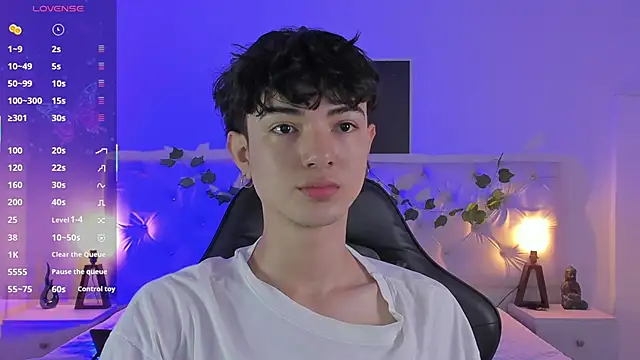 Snapshot of Elliot_younngg chatting on 09-11-25, 02:06 Elliot younngg online show from 09-11-25, 02:06