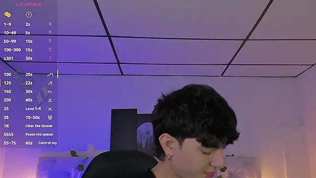 Snapshot of Elliot_younngg chatting on 09-14-25, 02:05 Elliot younngg online show from 09-14-25, 02:05