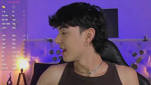 Snapshot of Elliot_younngg chatting on 09-19-25, 02:07 Elliot younngg online show from 09-19-25, 02:07