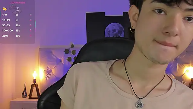 Snapshot of Elliot_younngg chatting on 09-25-25, 01:59 Elliot younngg online show from 09-25-25, 01:59