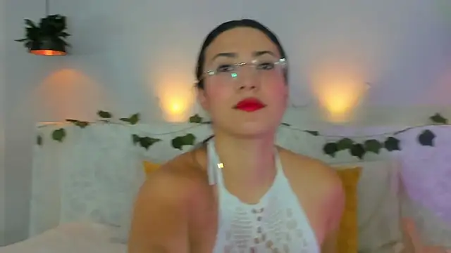 victoria flores1 online show from 02-18-26, 09:22