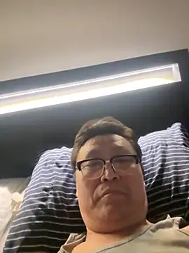 tashaninlife online show from 11-29-25, 04:15