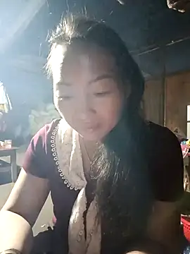 Snapshot of Exembin chatting on 11-02-25, 12:07 Exembin online show from 11-02-25, 12:07