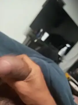 Snapshot of Pauzudopika chatting on 10-18-25, 03:31 Pauzudopika online show from 10-18-25, 03:31