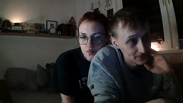 Snapshot of Zelesuida chatting on 10-30-25, 10:43 Zelesuida online show from 10-30-25, 10:43