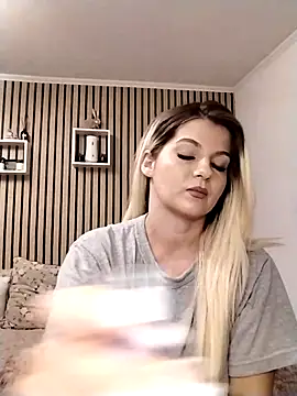 Mayaaaaaa  online show from 11-07-25, 07:08