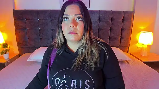 isabella horney  online show from 01-08-26, 08:11