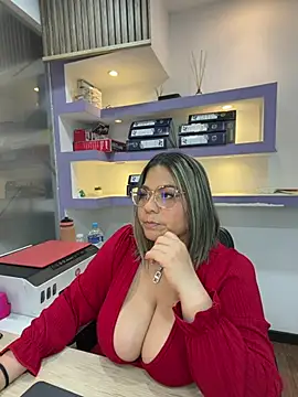 isabella horney  online show from 05-31-26, 06:20