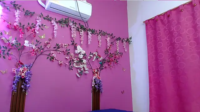 skinnybarbie022 online show from 02-25-26, 01:59