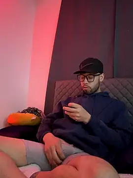 Snapshot of stalinhernandez chatting on 11-06-25, 11:44 stalinhernandez online show from 11-06-25, 11:44