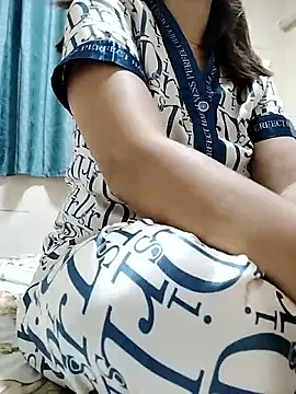 KateLyn08 online show from 01-11-26, 12:59