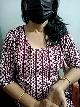 Snapshot of ammala_honey chatting on 09-22-25, 10:28 ammala honey online show from 09-22-25, 10:28