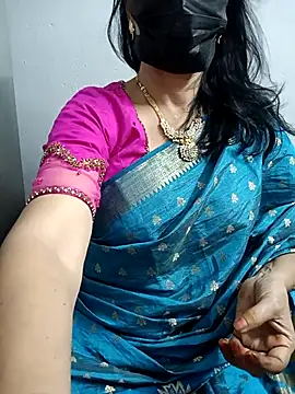 Snapshot of ammala_honey chatting on 10-31-25, 03:02 ammala honey online show from 10-31-25, 03:02