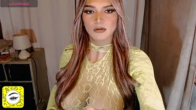 Snapshot of AndreaNakedTs2Cum chatting on 07-12-26, 01:13 AndreaNakedTs2Cum online show from 07-12-26, 01:13