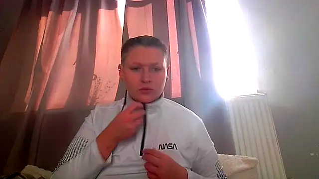 RUBY-ROSE-SWINGS online show from 10-27-25, 09:46