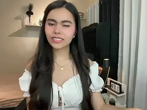 Princess Material online show from 06-18-26, 04:00