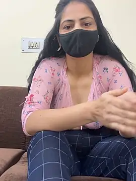 SashaPatel online show from 11-28-25, 03:20