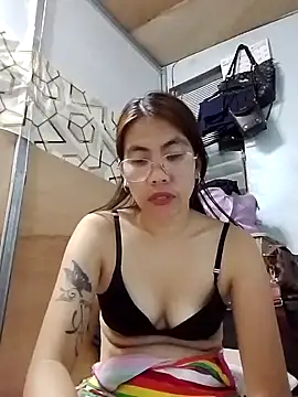 Deliciousgirl14 online show from 10-10-25, 07:13