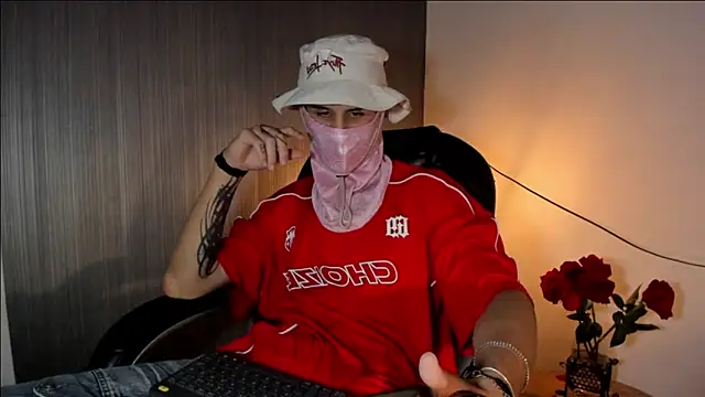 Snapshot of _realwav chatting on 01-16-26, 08:51 realwav online show from 01-16-26, 08:51