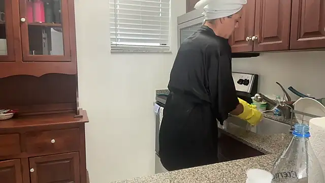 prettyykitty22 online show from 10-26-25, 06:36