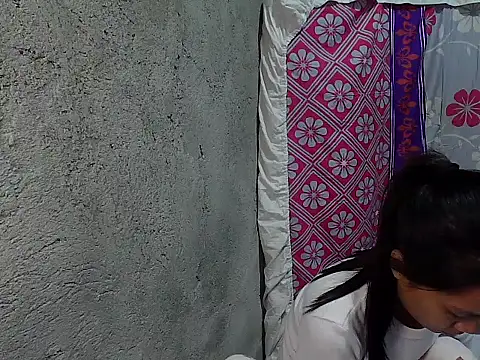 Snapshot of janelovely18 chatting on 09-12-25, 10:15 janelovely18 online show from 09-12-25, 10:15