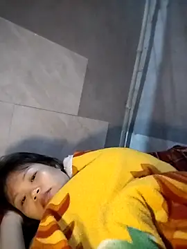 LinhNa999 online show from 11-28-25, 02:03