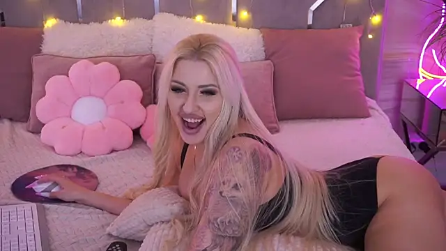 MysticGrace online show from 04-22-26, 01:01