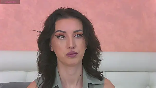 EnyaHazell online show from 11-04-25, 06:51