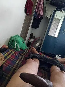 hotbull30 online show from 10-20-25, 06:36